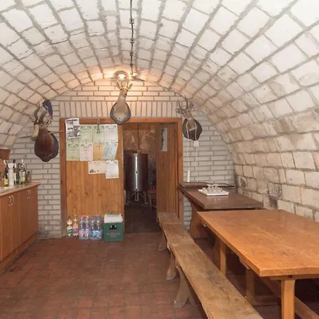 Kaman Pince Apartamento Alsópáhok