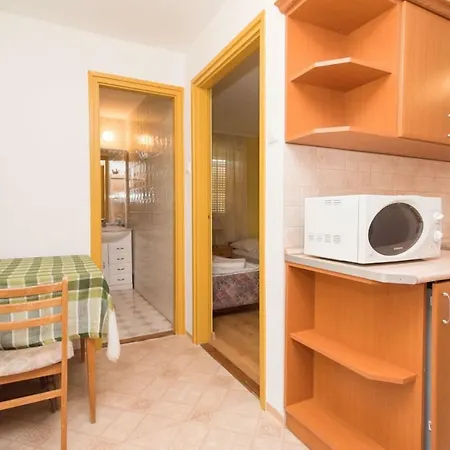 Kaman Pince Apartman Alsópáhok